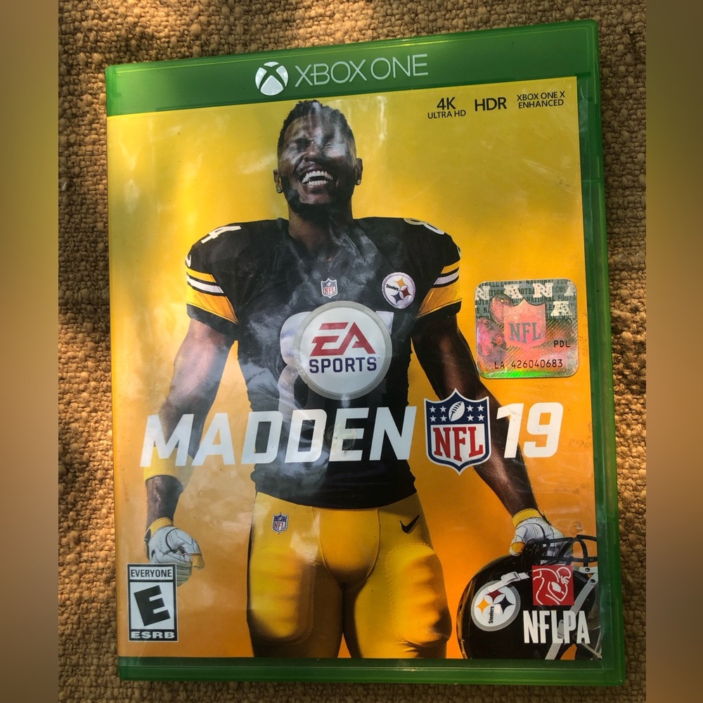 Madden NFL 19 (Xbox One) EA Sports Football Game